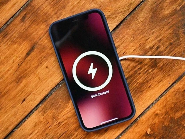 辉县苹果手机维修分享iPhone 12可以随便充电吗 